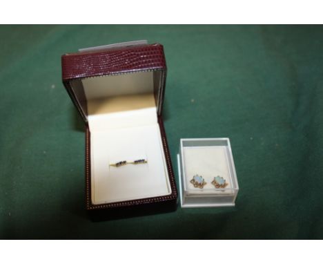 A PAIR OF VINTAGE OPAL EFFECT STUD EARRINGS TOGETHER WITH A PAIR OF 9 CARAT GOLD SAPPHIRE EARRINGS