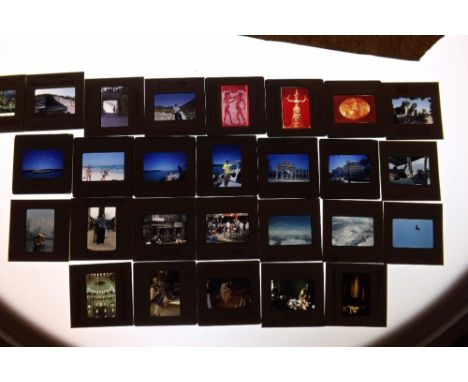 A LARGE QUANTITY OF VINTAGE 35 mm  PHOTOGRAPHIC COLOUR SLIDES SHOWING VARIOUS HOLIDAY DESTINATIONS TO EUROPE, ASIA AND AMERIC