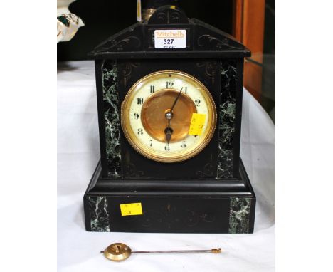 Marble mantel clock, 28 cm high