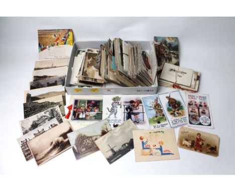 Collection of vintage postcards 