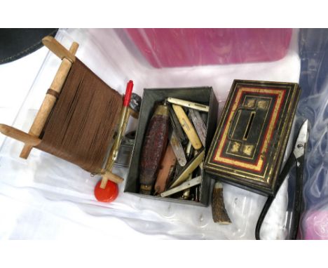 Collection of vintage pen knifes, miniature cash box and a reel of thread 