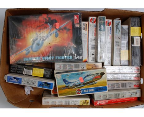 One box containing a large quantity of various mixed scale plastic aircraft kits to include Airfix, Matchbox, Aeroclub and ot