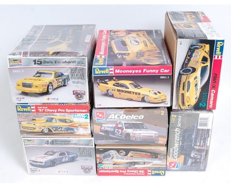 Eight various boxed as issued 1/24 scale and 1/25 scale plastic Classic Car and Highspeed Racing American car kits, all appea