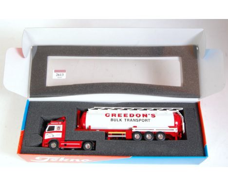 A Tekno 1/50 scale model product No. 08/2005 Creedons Bulk Transport Volvo FH12 Globetrotter 420 tractor unit with tanker tra