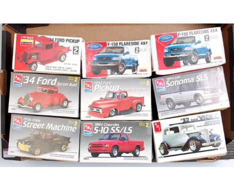 9 various boxed as issued Lindberg and AMT/ERTL 1/25 scale plastic 4x4 and Street Machine Classic kits to include a 1934 Ford