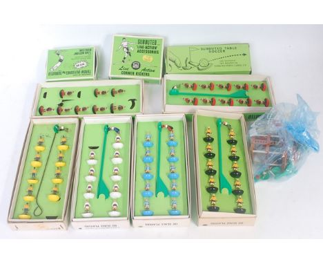 Subbuteo: 6x 1970s heavyweight teams to include No. 75 (Forfar Athletic, numbered box), No. 6 (Watford), No. 76 (Foggia, numb