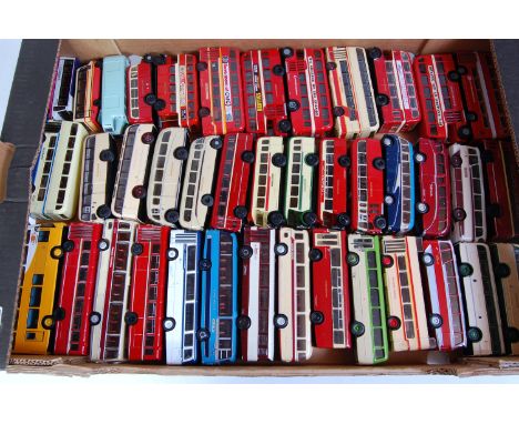 One tray containing a quantity of various loose 1/76 scale diecast, white metal and resin kit built public transport buses, 4