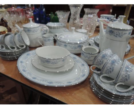 A Noritake Blue Hil part dinner service, 44 pieces