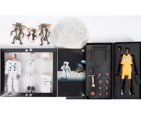 Three 1/6th scale figures of Gremlins:, together with a boxed 1/6th figure of an Apollo Astronaut and an Enterbay figure of K
