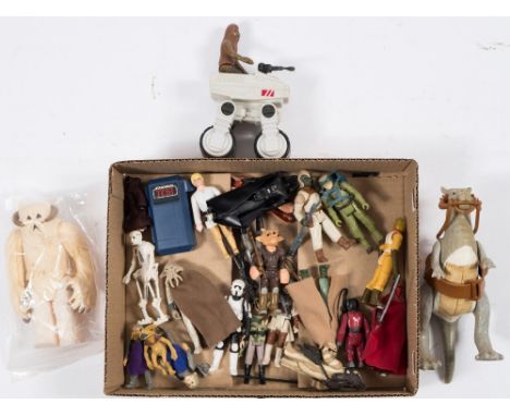 A group of Kenner/Palitoy Star Wars 3 /34 inch action figures:, including a Tauntaun, 8D8 and others.