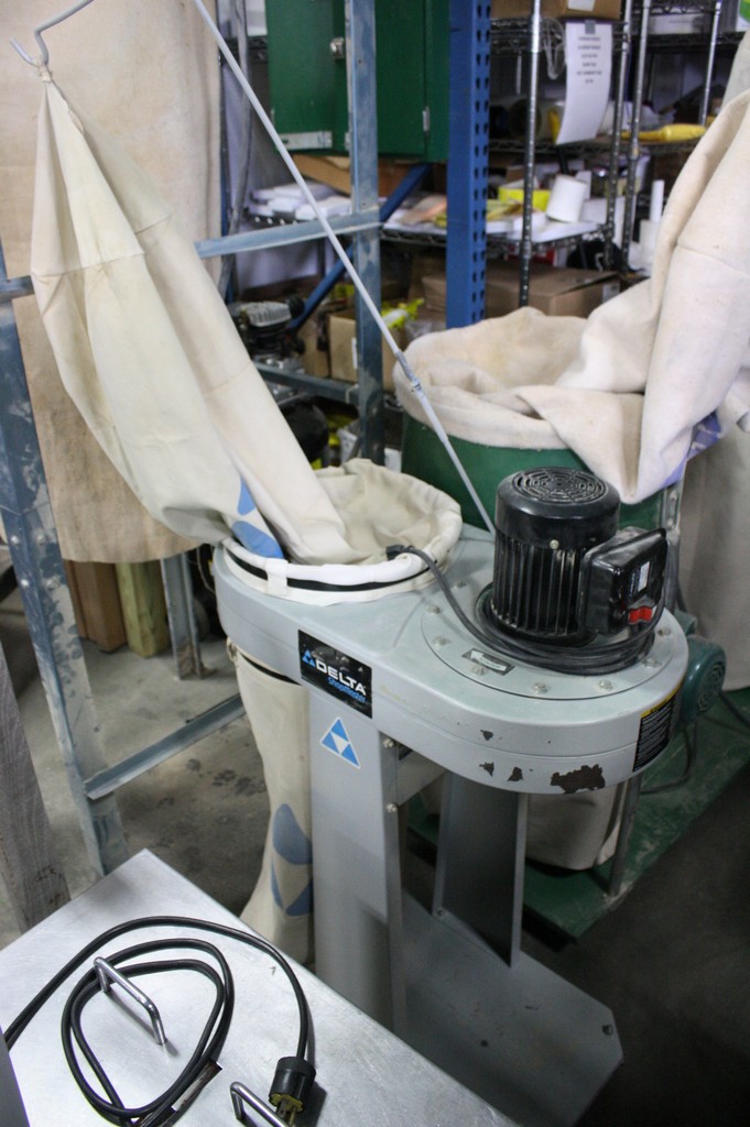 DELTA SHOPMASTER MODEL AP400 DUST COLLECTOR