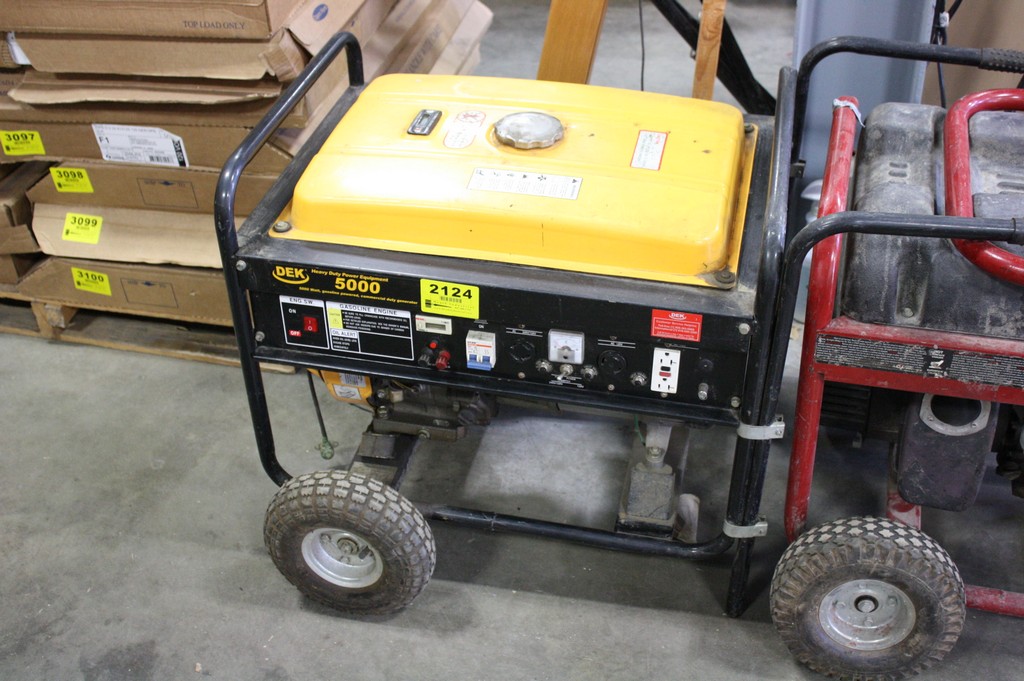 DEK 5,000 WATT GAS POWERED COMMERCIAL DUTY GENERATOR