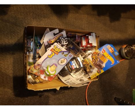 Box of bubble on card mounted model vehicles and figurines 