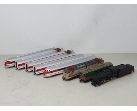An unboxed Lima H0 scale FS High-Speed Train Set, an unboxed articulated pantograph Locomotive, a Bo-Bo diesel Locomotive, an