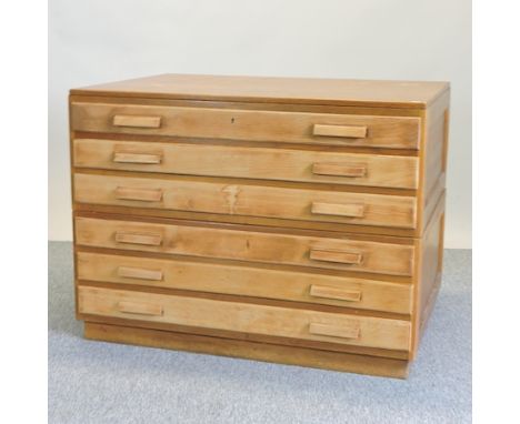 A mid-20th century light oak plan chest, in two halves, 114cm