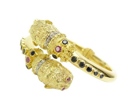 Vintage Italian Gem Set 18 Karat Yellow Gold Foo Dog Hinged Bangle. Set with Sapphires, rubies and round diamonds. Stamped 75