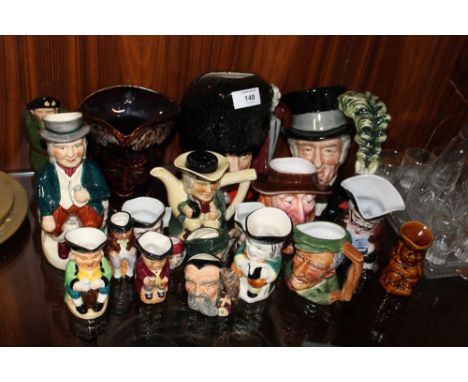 A COLLECTION OF CERAMIC CHARACTER JUGS ETC. TO INCLUDE ROYAL DOULTON EXAMPLES 