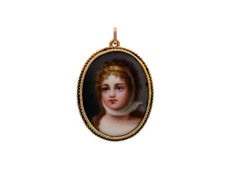 Anhänger mit fein gemaltem Mädchenportrait auf Porzellan, gefasst in RSG ca. 12K, 10,7 g, 4,5x3,6 cm, Umarbeitung aus Brosche