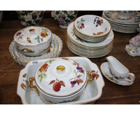 A quantity of mixed Royal Worcester Evesham including a square Lasagne dish , three flan dishes, soup bowls, two vegetable tu
