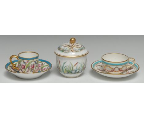 A Minton sucrier and cover, painted with lily flowers and pads and upright bulrushes, gilt berry finial, 10cm high, c. 1865; 