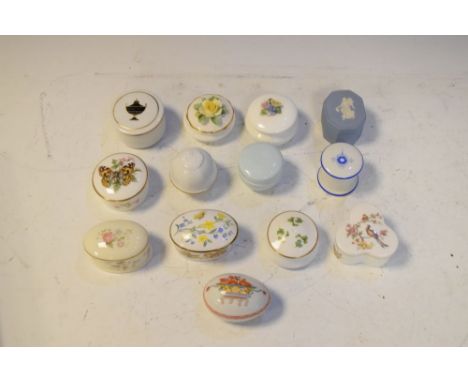 Assorted group of mainly porcelain trinket boxes to include; Noritake, Royal Worcester, Coalport, etc  