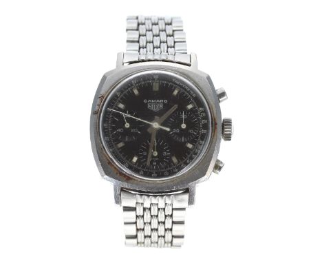 Heuer Camaro chronograph stainless steel gentleman's wristwatch, reference no. 7220, serial no. 132xxx, circular black dial w