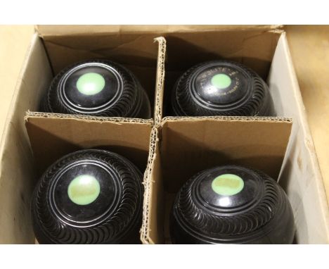 A BOXED SET OF THOMAS TAYLORS LIGNOI SCOTCH BOWLS
