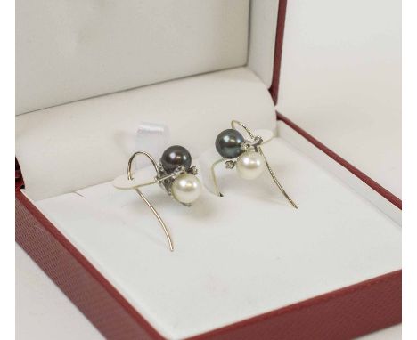 TWO TONE PEARL EARRINGS, a pair. (2)
