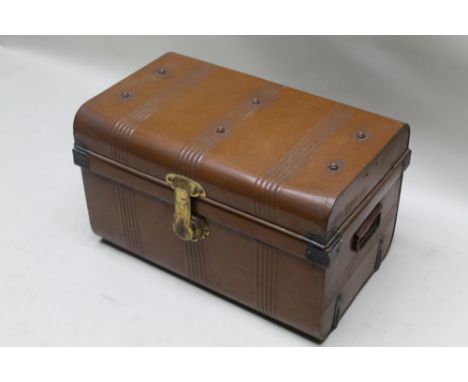 A painted steel travelling trunk, 37cm x 60cm 