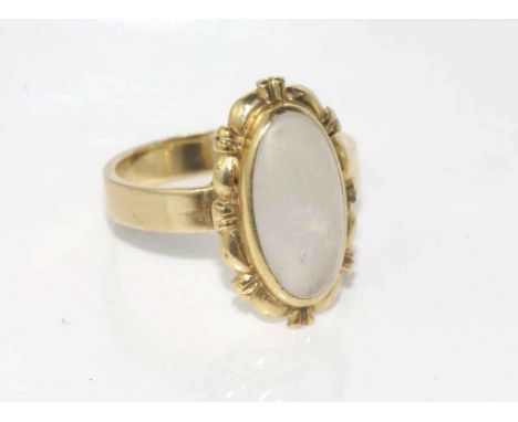 Vintage 9ct gold ring set with rock crystal weight: approx 3.78 grams, size: M-N/6