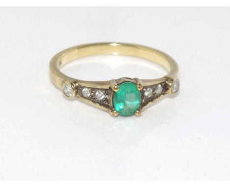 Vintage yellow gold, emerald and diamond ring marked 14K, weight: approx 1.9 grams, size: L-M/6