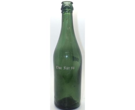 WWII German beer bottle, engraved Dur Fur SS. P&amp;P Group 2 (£18+VAT for the first lot and £3+VAT for subsequent lots) 