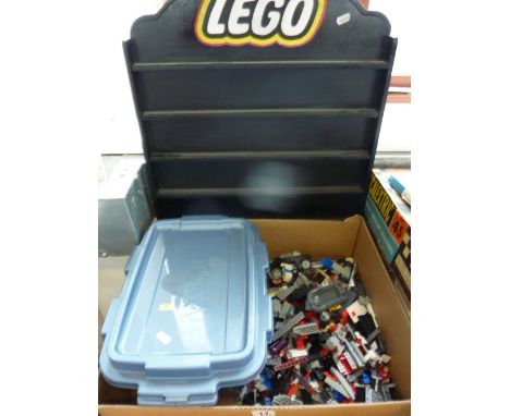 A QUANTITY OF UNBOXED AND ASSORTED MODERN LEGO, with a tub of K'Nex pieces and a home made wooden Lego display shelf