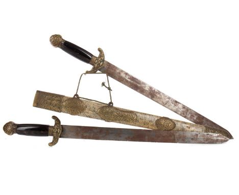 PAIR OF CHINESE HUDIEDAO BUTTERFLY SWORDS,late 19th/early 20th century, the twin steel blades over cast brass guards and shap