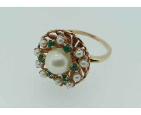 9CT (TESTED) GOLD PEARL SET RING, 8.4grams