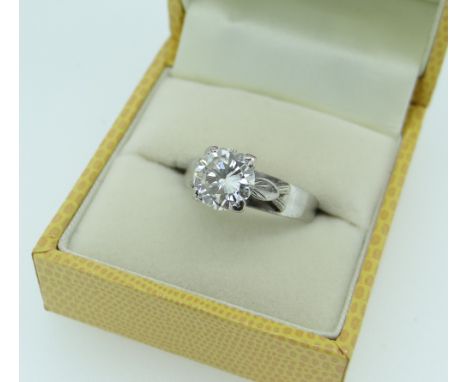 18K WHITE GOLD DIAMOND SOLITAIRE RING, the diamond approx. 1.9-2ct, 4.5grams approx.