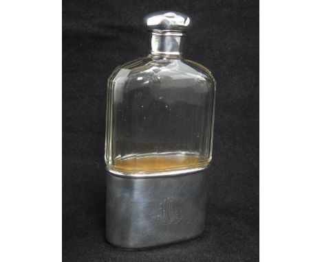 George V silver mounted glass spirit flask, John Pound & Co London 1907, screw cap with detachable cup base.