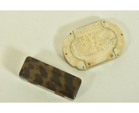 TWO GEORGIAN SNUFF BOXES (both AF), to include a mother of pearl snuff box the lid carved to depict a scene, approximate leng