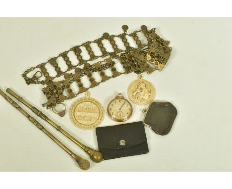 A SELECTION OF LATE 19TH TO EARLY 20TH CENTURY ITEMS, to include an early 20th century pocket watch with cream dial and Arabi