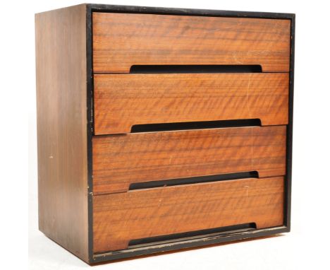 John &amp; Sylvia Reid - Stag Furniture - C Range - A retro vintage original 1950's&nbsp; walnut chest of drawers. The straig