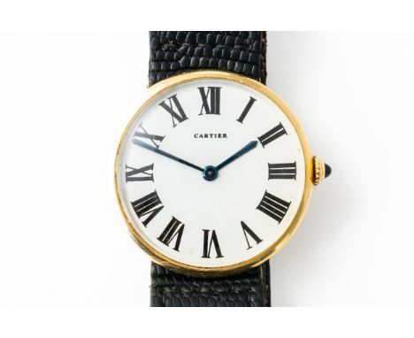 A CARTIER RONDE 18CT GOLD CIRCULAR GENTLEMAN'S WRISTWATCHThe jewelled lever movement detailed Jaeger-leCoultre, numbered 1828