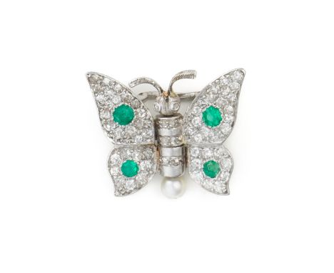 AN EMERALD AND DIAMOND BUTTERFLY SCATTER PINSet with four round cut emeralds, with a surround of old and single cut diamonds 