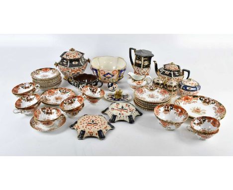 An early 20th century Imari decorated part tea service and a further part tea service in the Imari palette (qty).