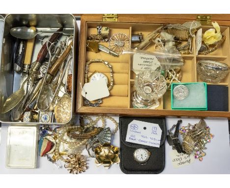 A collection of vintage costume jewellery to include paste set brooches, bracelets, necklaces, silver brooches, turquoise set