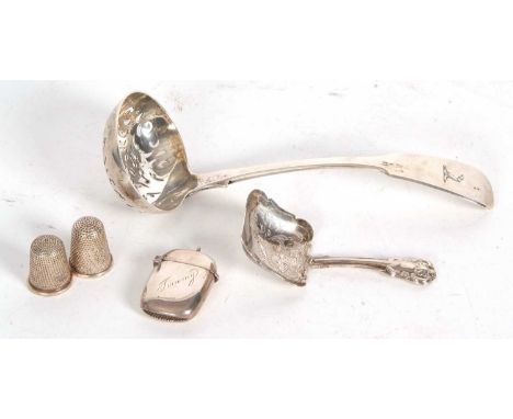 Mixed Lot: A Victorian fiddle pattern sifting spoon having pierced oval shape bowl, the handle engraved with birds head, hall