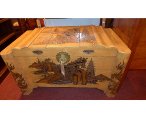 Trunk, Chinese camphorwood 100cm wide 