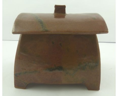 JOANNA WASON FOR LEACH POTTERY ST IVES A SLAB BUILT ASH GLAZED LIDDED VESSEL, 17cm high 