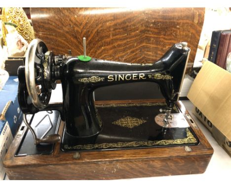 OAK CASED SINGLE MANUAL SEWING MACHINE