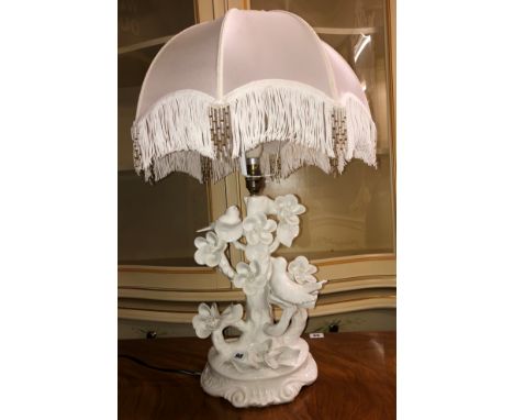 BLANC DE CHINE DOVE FLORAL FIGURAL TABLE LAMP