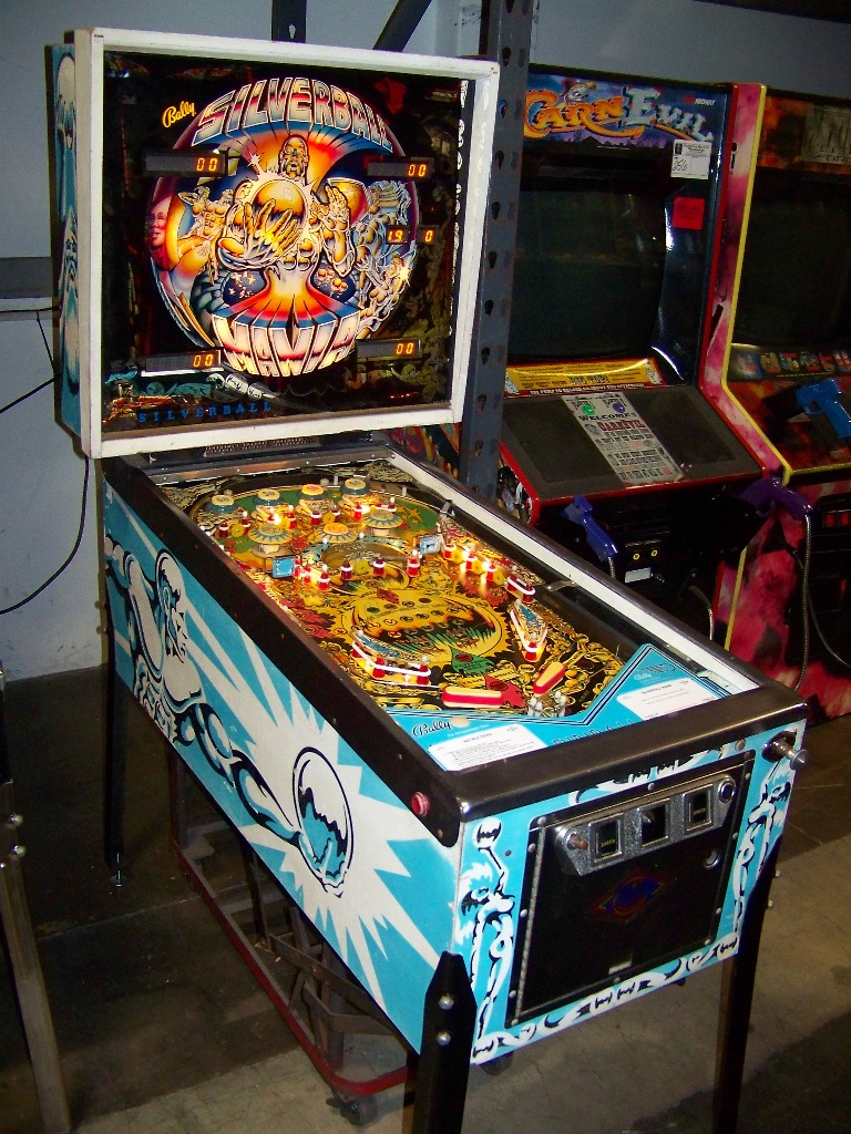 SILVERBALL MANIA PINBALL MACHINE BALLY CLASSIC Item is in used ...